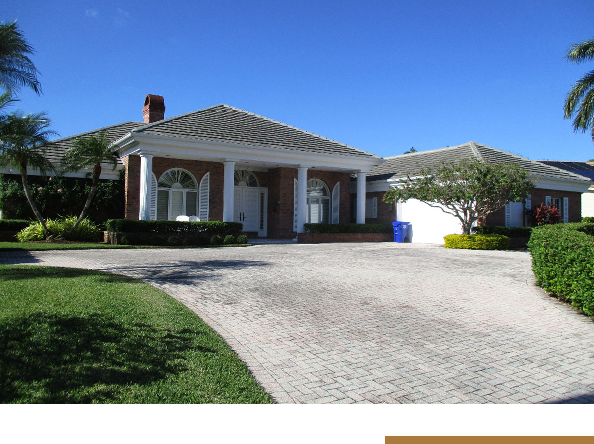 Front Elevation Renovation Before Image | Whole Home Renovations DeAngelis Custom Homes